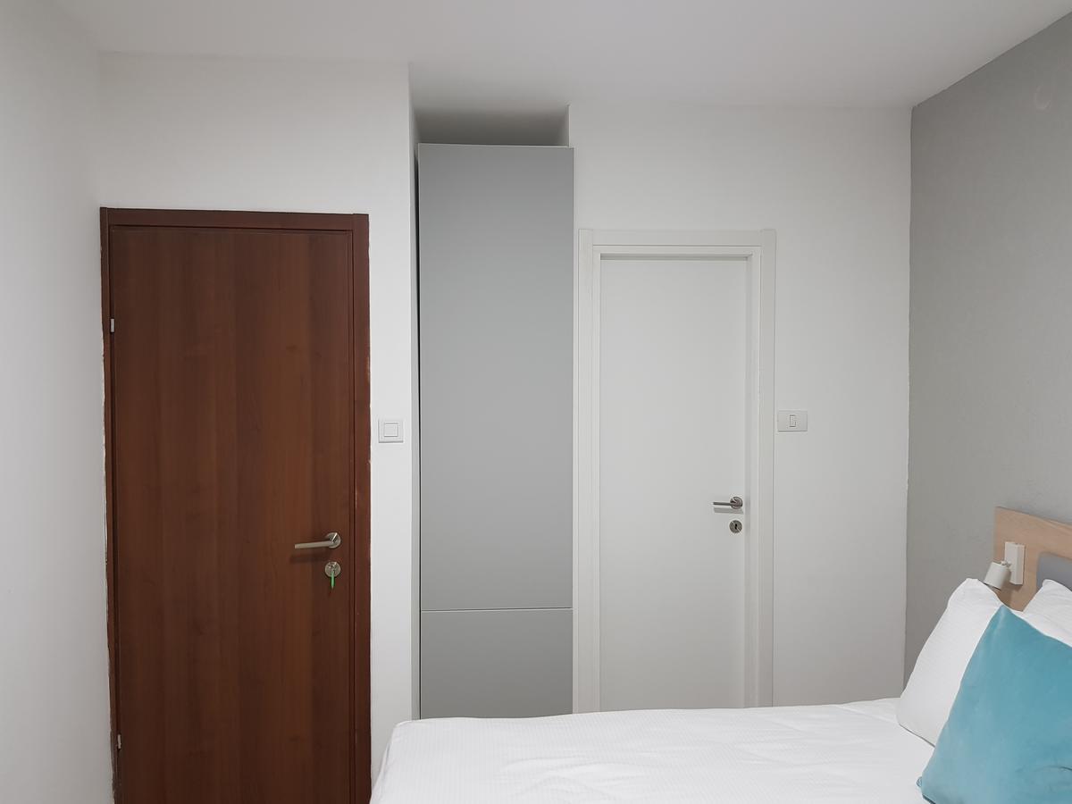 Airport Guest House - One-Way Free Shuttle Or Yehuda Екстериор снимка
